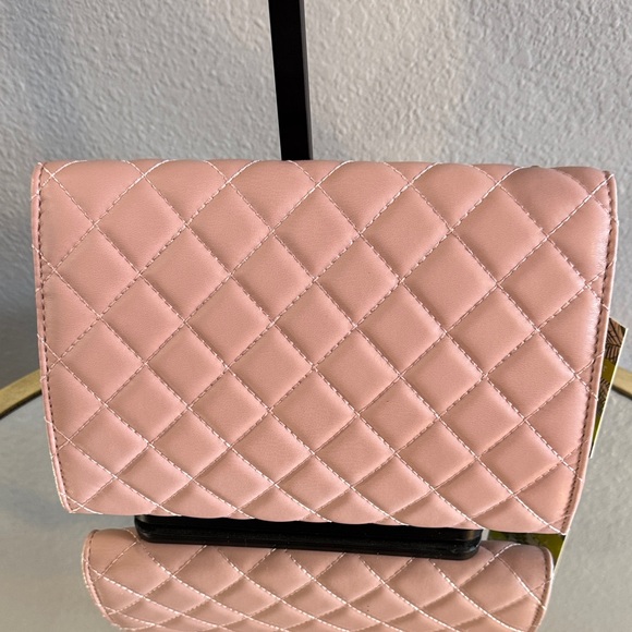 Badgley Mischka Pink Quilted Clutch - Picture 6 of 7